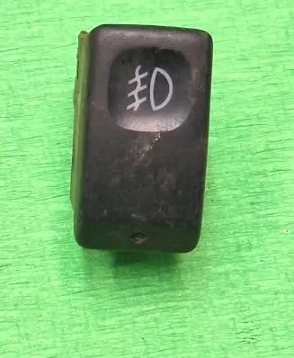 Fog light switch
