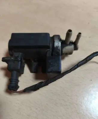 Opel Astra J Turbo solenoid valve 72190339 897219 02T038