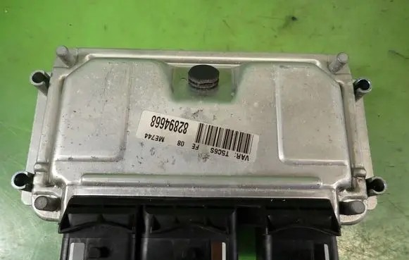 Peugeot 307 Engine control unit/module ECU