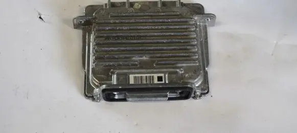 Peugeot Traveller Headlight ballast module Xenon 90035944