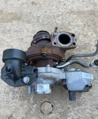 Opel Combo E Turbo 9835855380