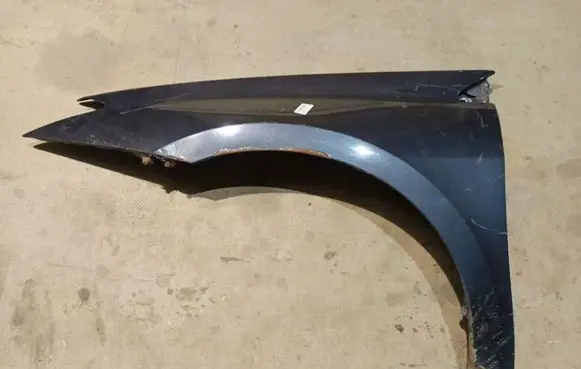 Renault Laguna III Fender