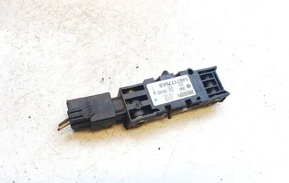 Chrysler Pacifica Airbag deployment crash/impact sensor 04671779ab 35565374