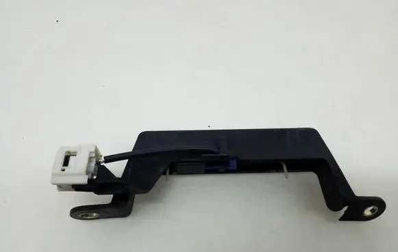 Toyota Yaris Aerial antenna amplifier 8999752010