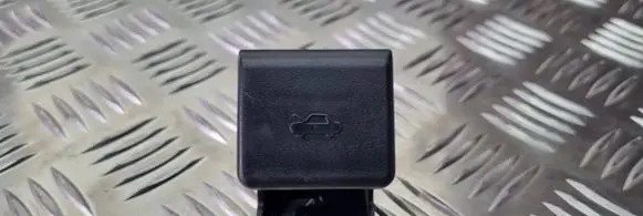 Mazda 2 Engine bonnet (hood) release handle K3203