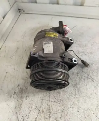Volvo V50 Air conditioning (A/C) compressor (pump) P30780330