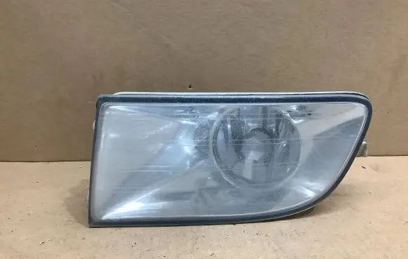 Skoda Octavia Mk2 (1Z) Front fog light 1Z0941699 1Z0941701