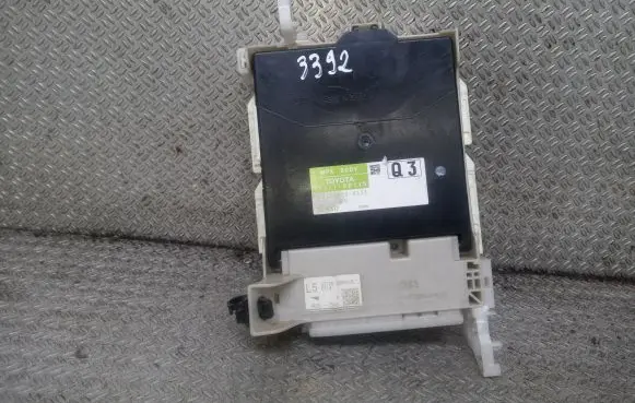 Toyota Yaris Comfort/convenience module 892210D110