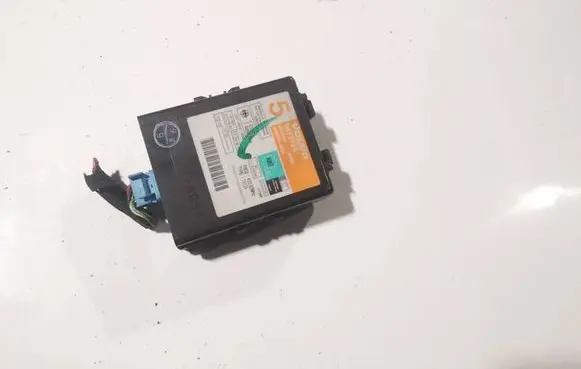 Volvo S70 V70 V70 XC Immobilizer control unit/module 9472725 151300-8051