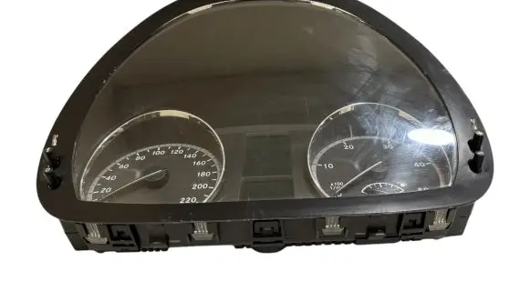 Mercedes-Benz Vito Viano W639 Speedometer (instrument cluster) A6399001501 133275028 248294101