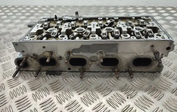 Volkswagen Golf VII Engine head 04L103373E