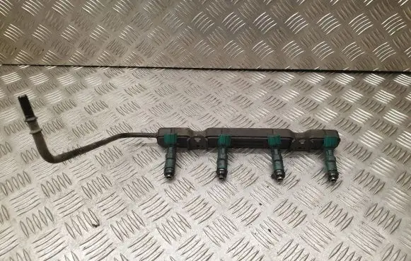 Toyota Prius (NHW20) Fuel main line pipe