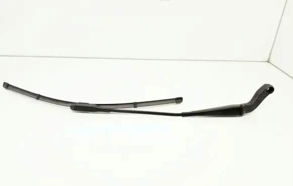 Mercedes-Benz B W245 Front wiper blade arm A1698200240