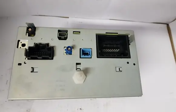 Chevrolet Cruze CD/DVD changer 