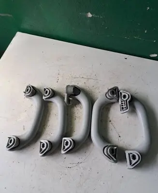 Volkswagen Sharan A set of handles for the ceiling 
