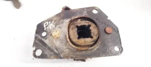 Peugeot 307 Engine mount bracket 