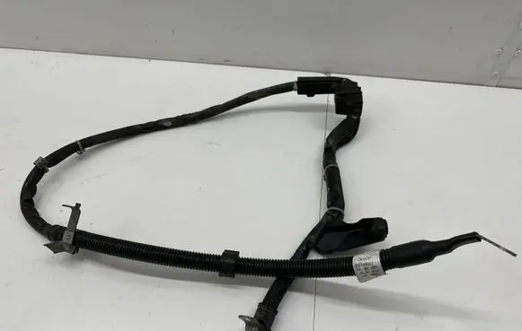 Mercedes-Benz C W205 Positive cable (battery) A2055406901