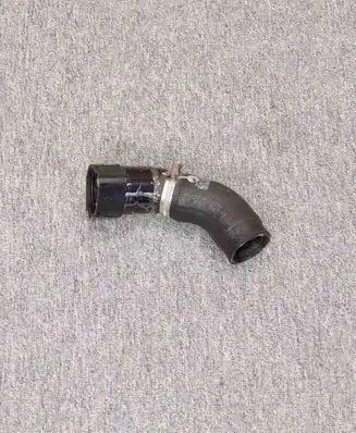 Intercooler hose/pipe