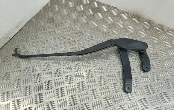 Mercedes-Benz E W212 Front wiper blade arm A2128200944 3392125703