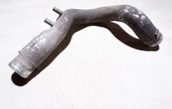 Nissan X-Trail T31 Engine coolant pipe/hose