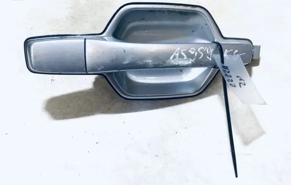 Mitsubishi Pajero Front door exterior handle