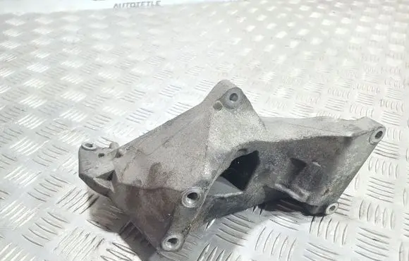 Jaguar XF X250 Generator/alternator bracket 4R8010239DE