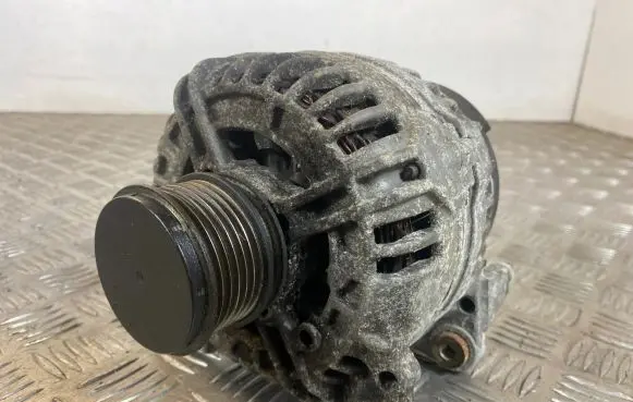 Skoda Octavia Mk2 (1Z) Generator/alternator 06F903023F 0124525091