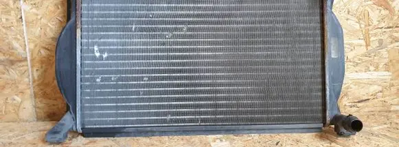 Audi A4 S4 B6 8E 8H Coolant radiator B31212764
