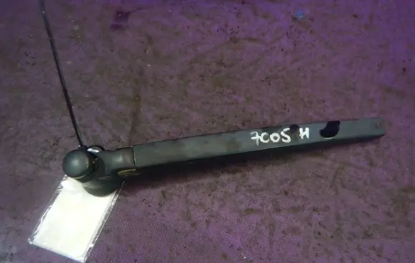 Volkswagen Fox Rear wiper blade arm 5Z0955707