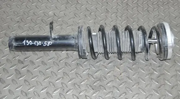 BMW 5 G30 G31 Front shock absorber/damper 6866613