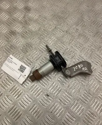 Volvo XC90 Seat adjustment motor C06710106
