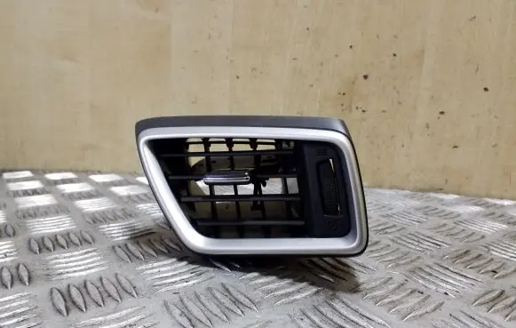 Dashboard side air vent grill/cover trim