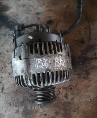 Volkswagen PASSAT B6 Generator/alternator 021903026L