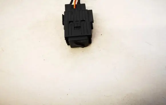 BMW 5 E39 Other relay 8380420
