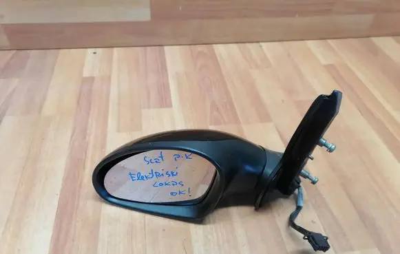 Front door electric wing mirror