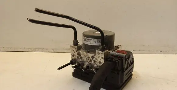 Seat Leon (5F) ABS Pump 5Q0614517CT