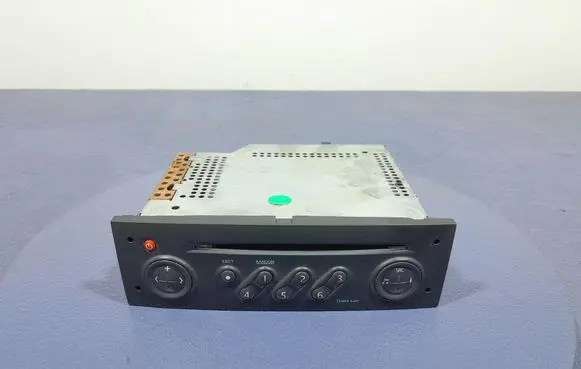 Renault Scenic II - Grand scenic II Radio/CD/DVD/GPS head unit 8200300858