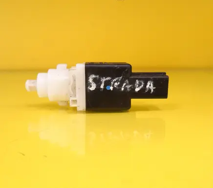 Fiat Strada Brake pedal sensor switch 46840510