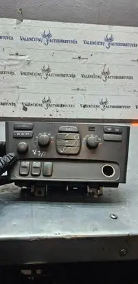 Volvo V70 Climate control unit 9452368 M6E12300045