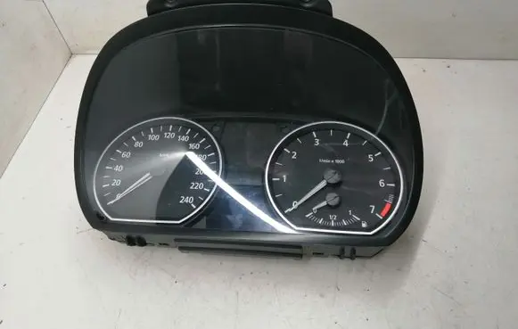 BMW 1 E81 E87 Speedometer (instrument cluster) 102493251 1041568 150146547