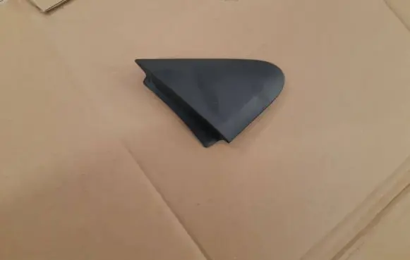 Suzuki SX4 S-Cross Front arch trim 