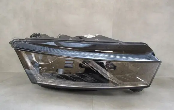 Skoda Octavia Mk4 Headlight/headlamp 5E4941016A