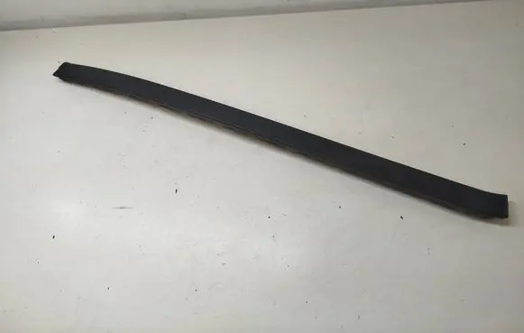 KIA Sorento Windshield trim 861342P000