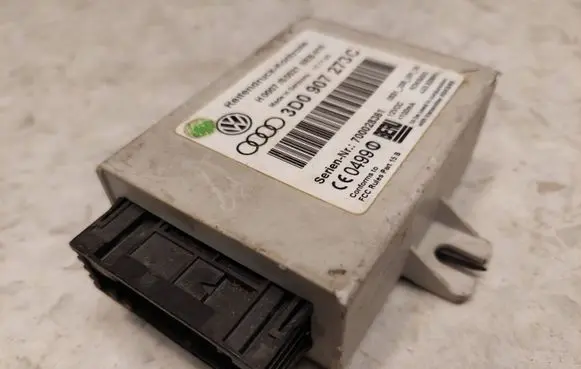 Volkswagen Phaeton Tire pressure control unit 3D0907273C BEB018