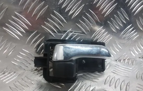 Toyota Avensis T220 Front door interior handle C2260A2