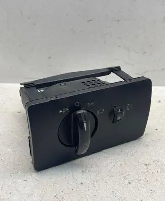 Ford Mondeo Mk III Light switch 04052721 010807A 1S7T13A024CB