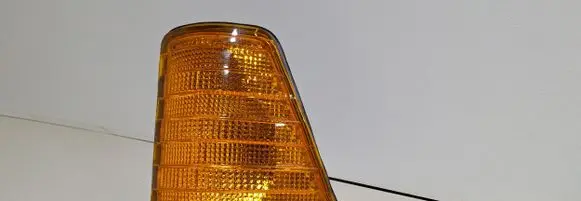 Mercedes-Benz 207 310 Front indicator light
