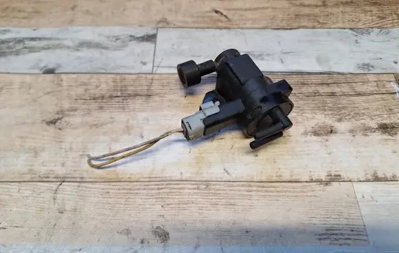 Peugeot 607 Turbo solenoid valve 9628971180 0928400309
