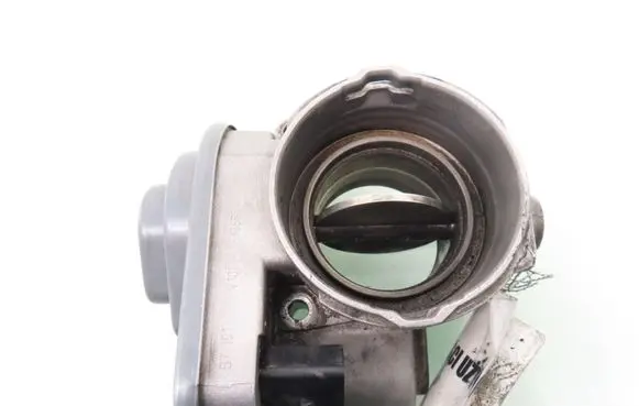 Volkswagen Golf V Throttle body valve 038128063G