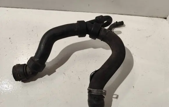 Audi A6 S6 C5 4B Engine coolant pipe/hose 4B0121101T 27112000